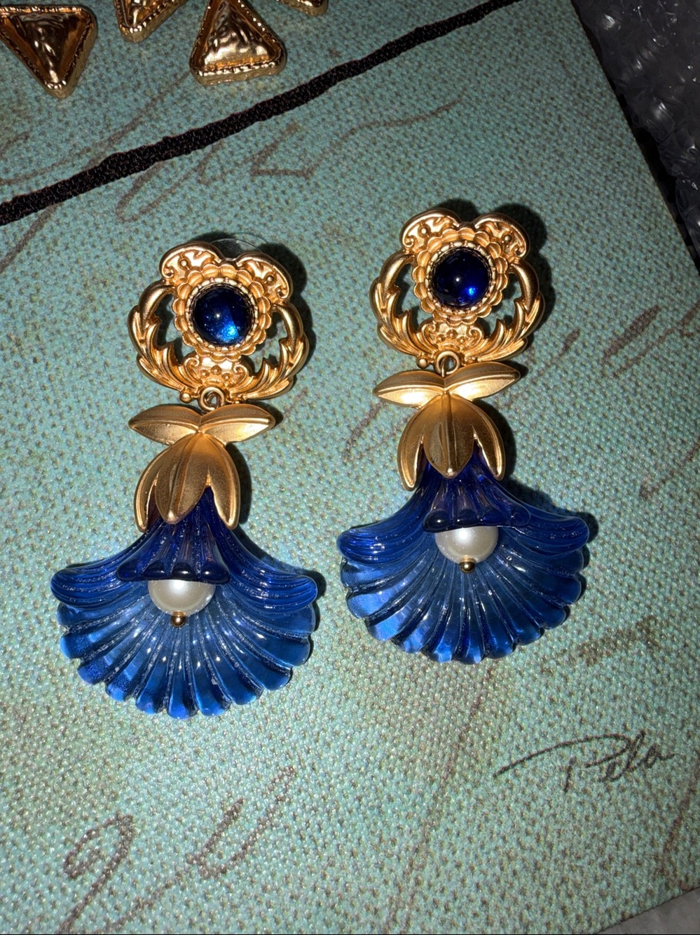 RARE KJL Blue Morning Glory Trumpet Flower Earrings – NWOT Original Pierced - Picture 7 of 8